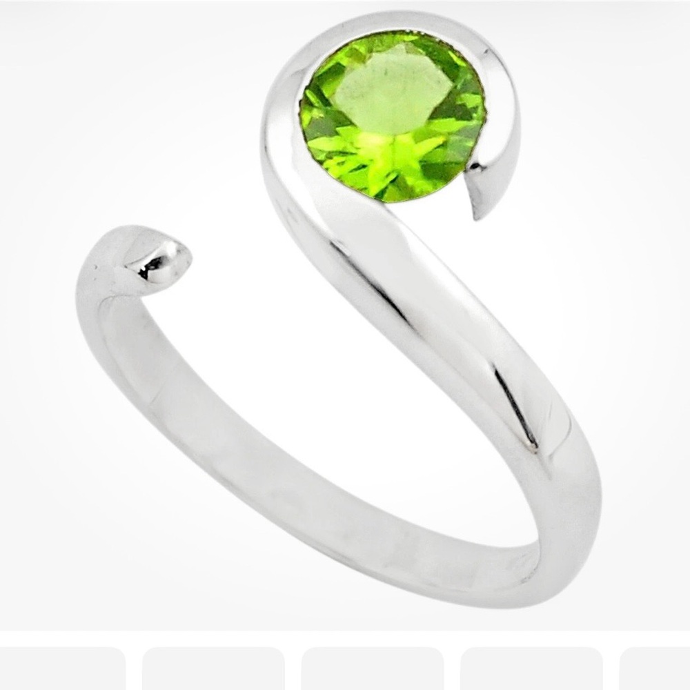 💯 % Authentic Peridot ring  birthstone 925 silver